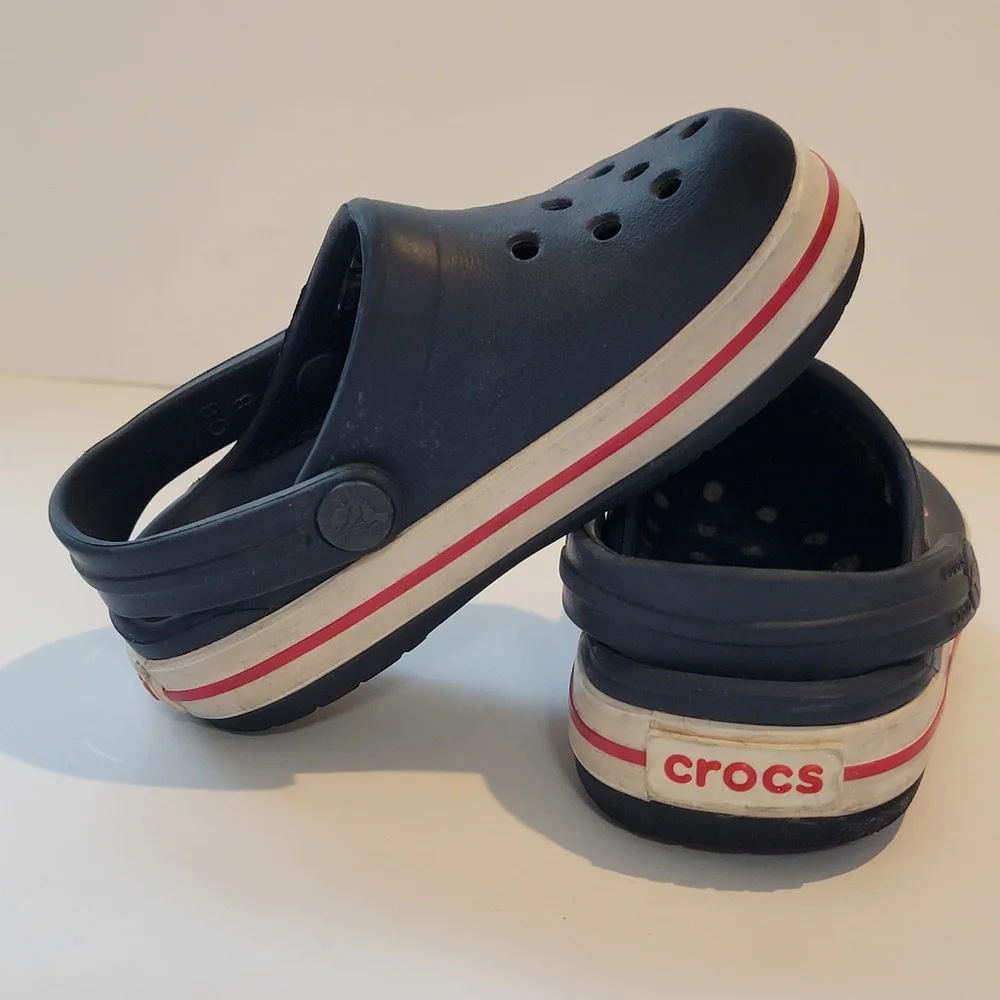 Crocs kids 6 Red white blue crocs kids slides shoes water shoes size 6 C6